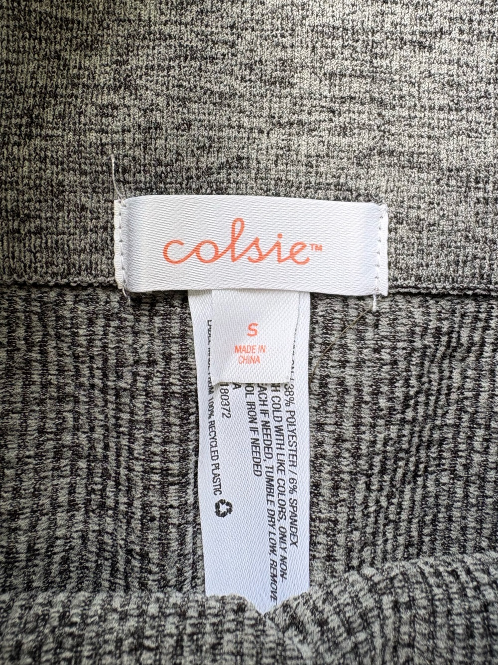 Colsie Grey Ribbed High Rise Biker Shorts - Picture 2 of 3